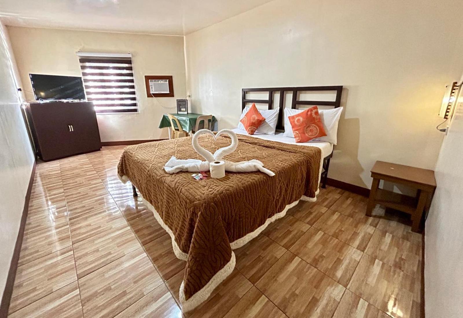 Elegance Guesthouse Pasay Esterno foto