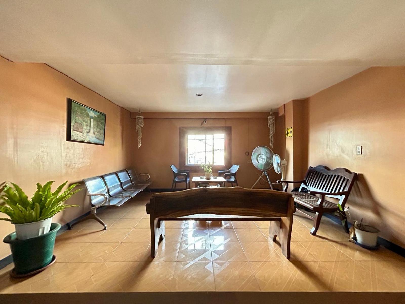 Elegance Guesthouse Pasay Esterno foto