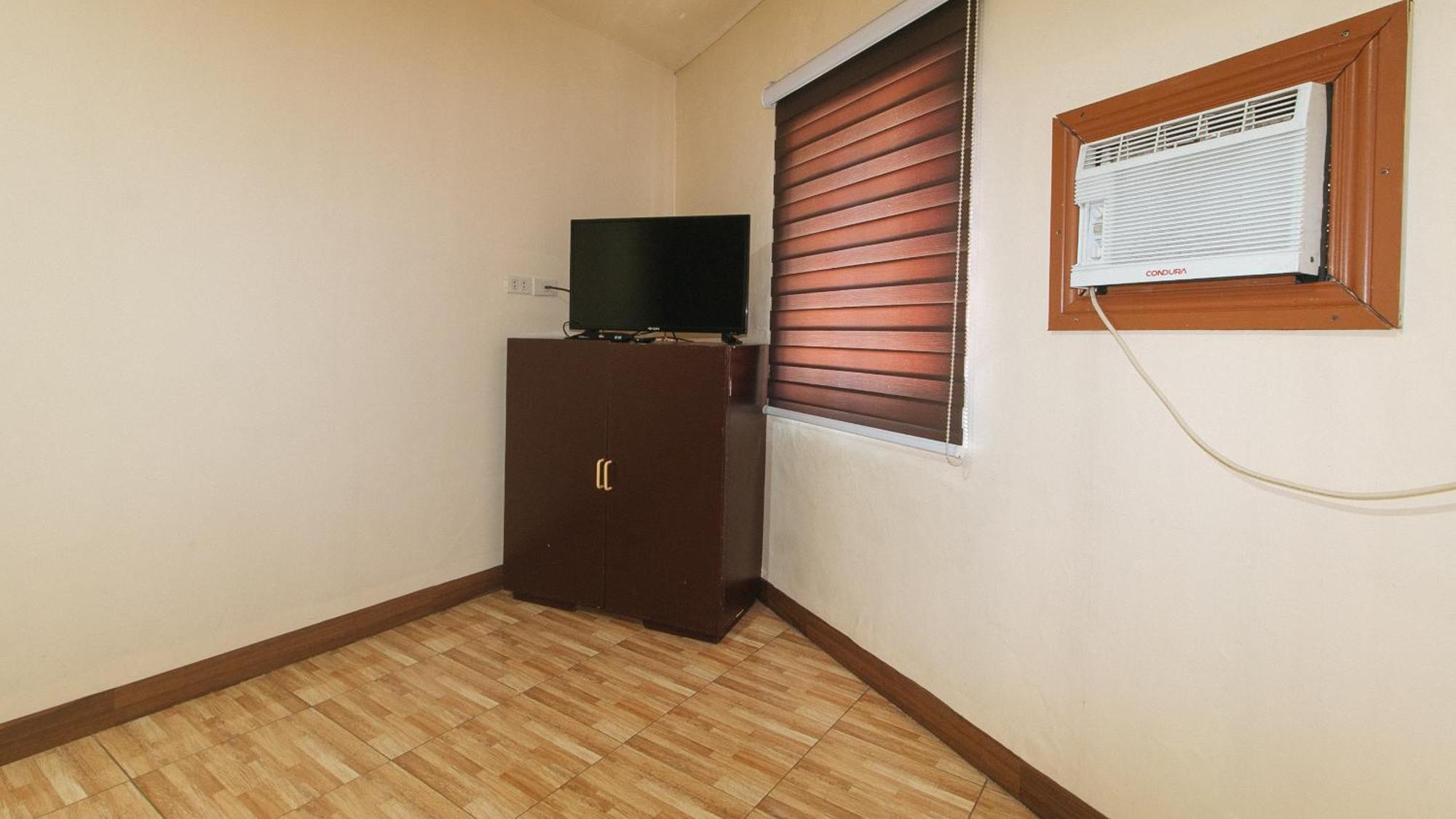 Elegance Guesthouse Pasay Esterno foto
