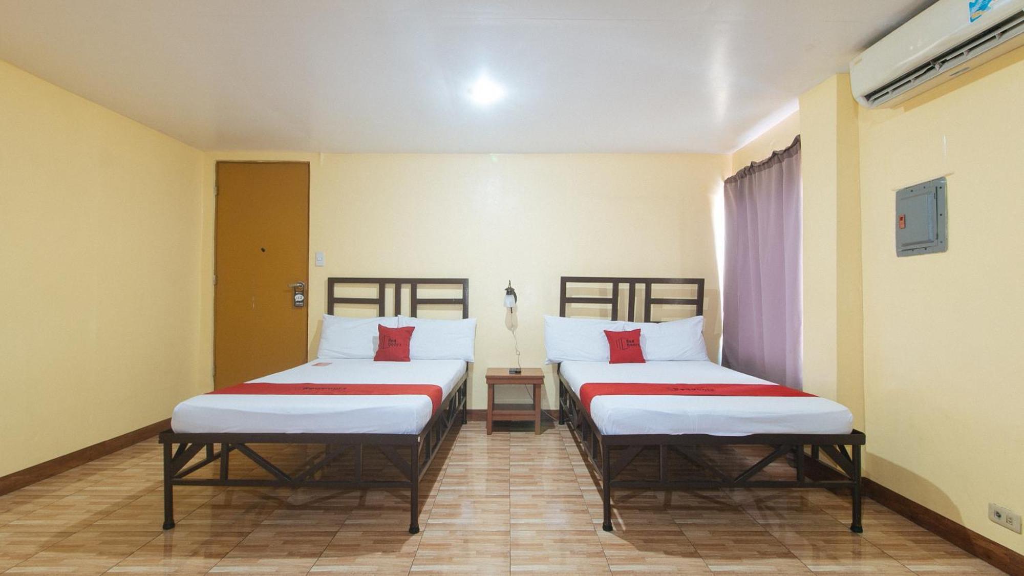 Elegance Guesthouse Pasay Esterno foto