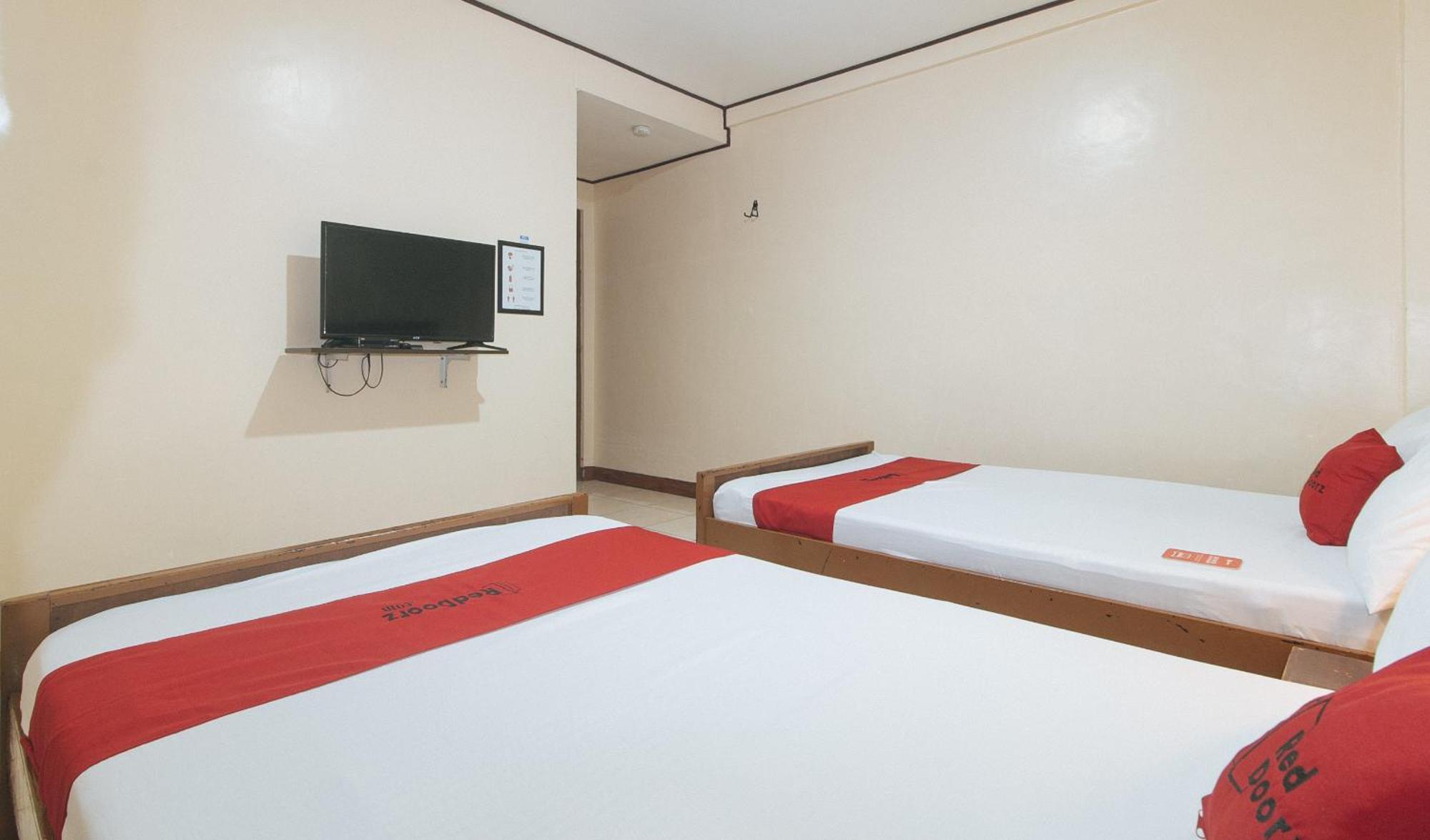 Elegance Guesthouse Pasay Esterno foto