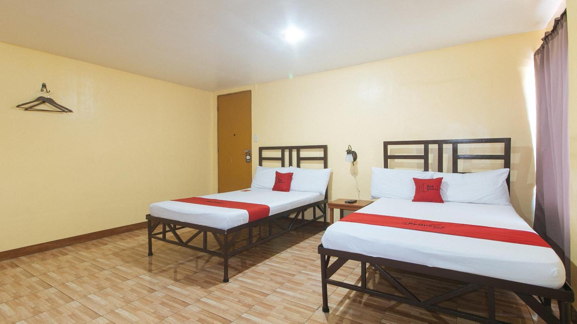Elegance Guesthouse Pasay Esterno foto