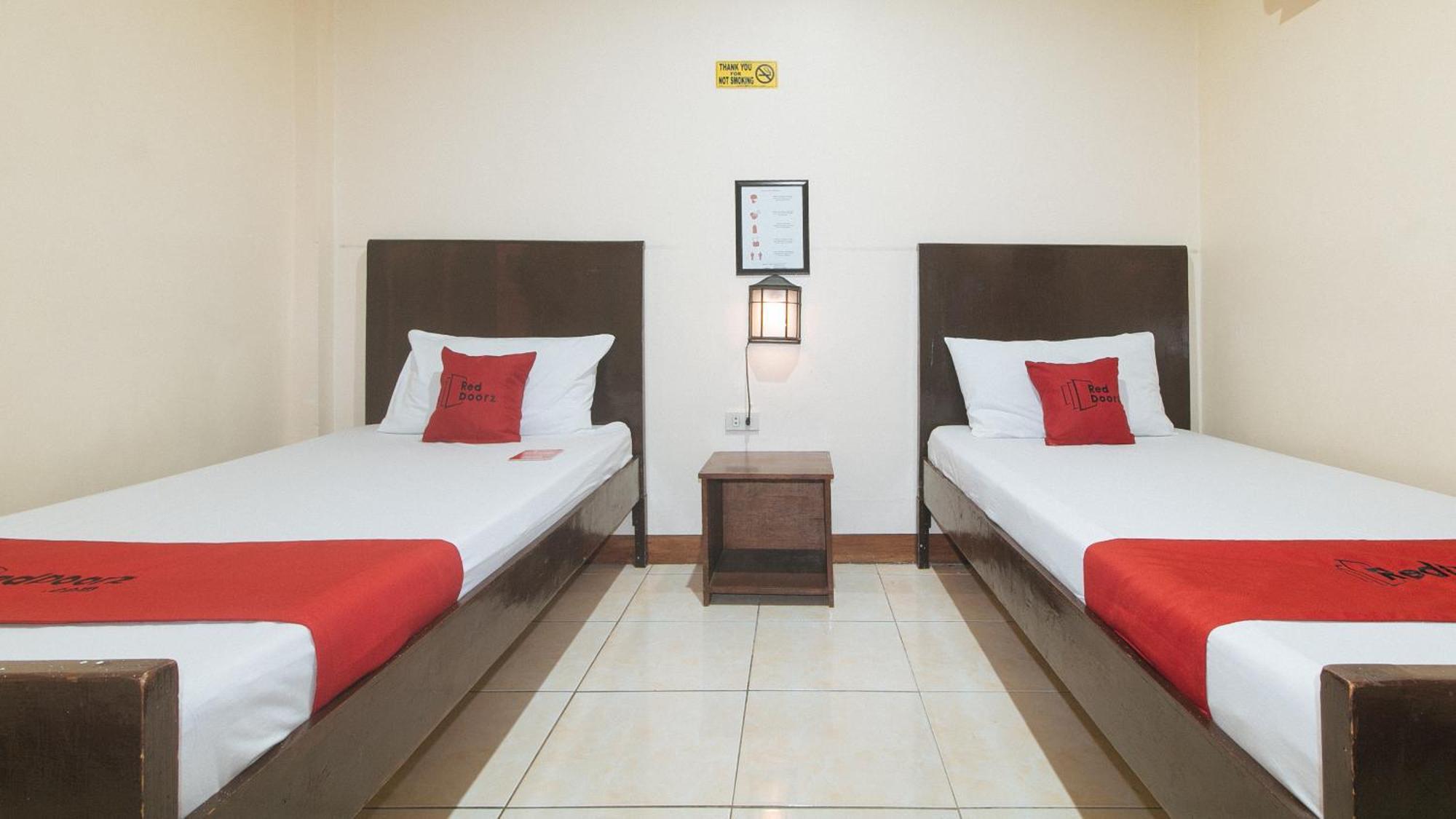 Elegance Guesthouse Pasay Esterno foto