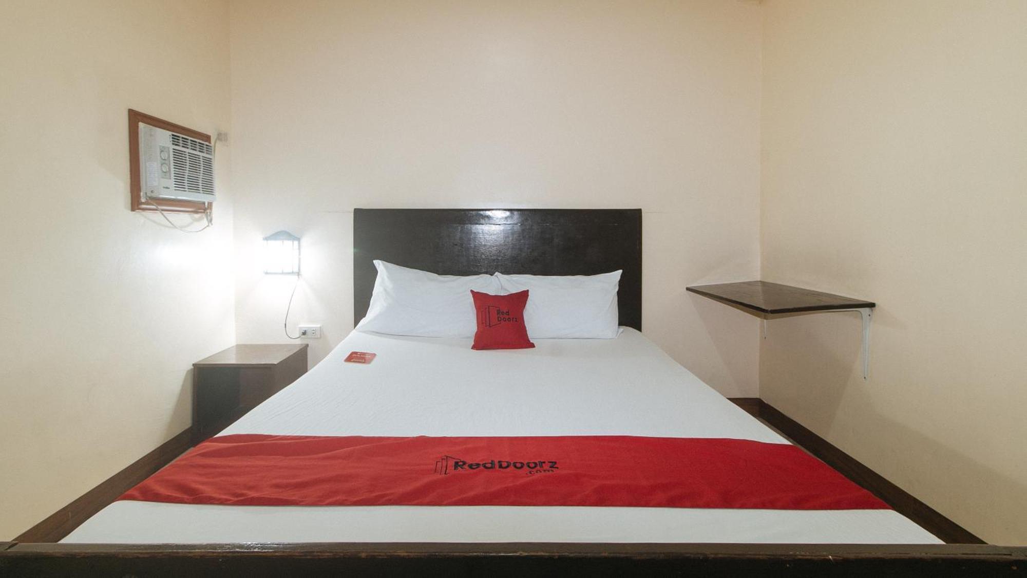 Elegance Guesthouse Pasay Esterno foto