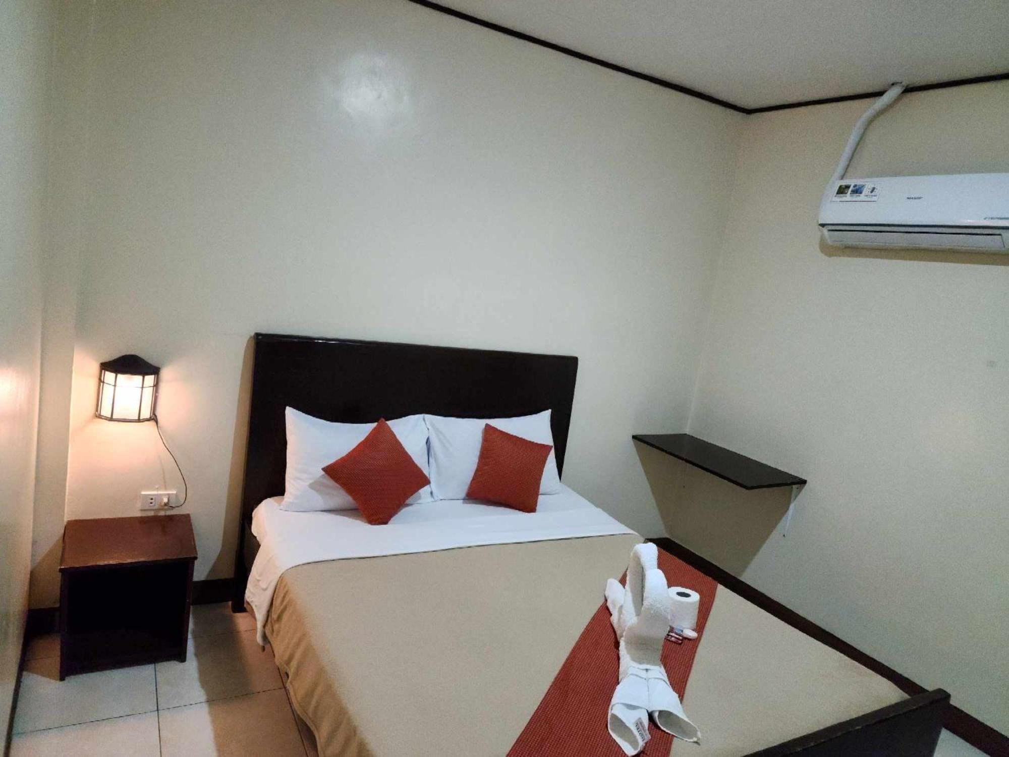 Elegance Guesthouse Pasay Esterno foto