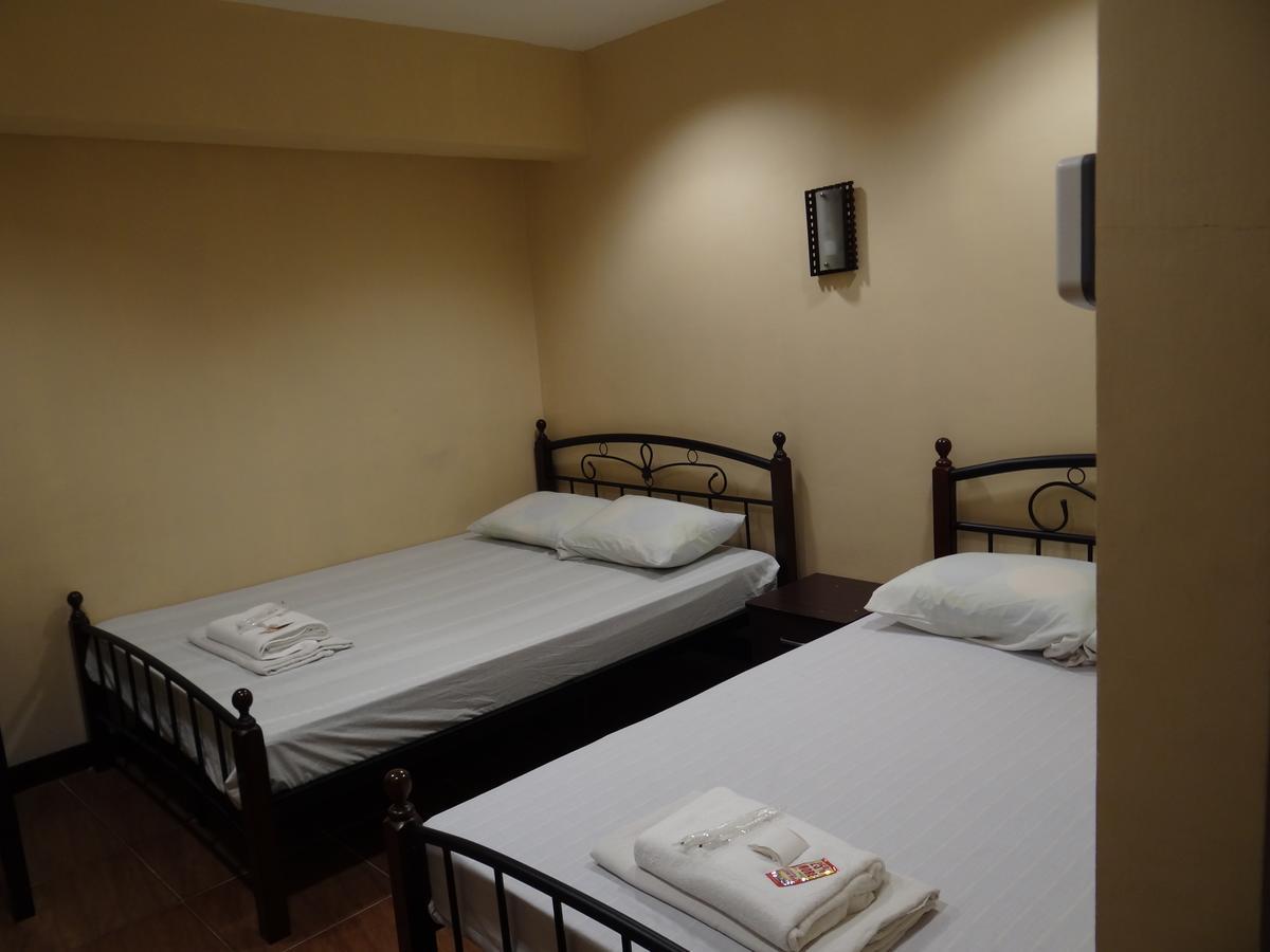 Elegance Guesthouse Pasay Esterno foto